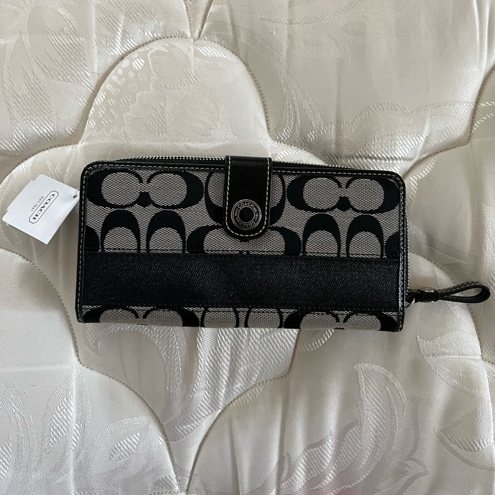 Coach wallet/clutch